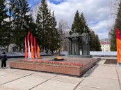 «Газпром газораспределение Сыктывкар» провел техническое обслуживание мемориалов «Вечный огонь» в Республике Коми